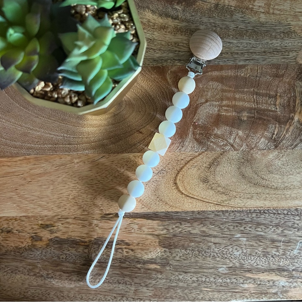 Pacifier Clip